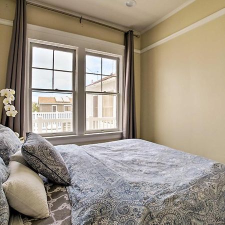 Charming Renovated Avalon Townhome, Walk To Beach! Экстерьер фото